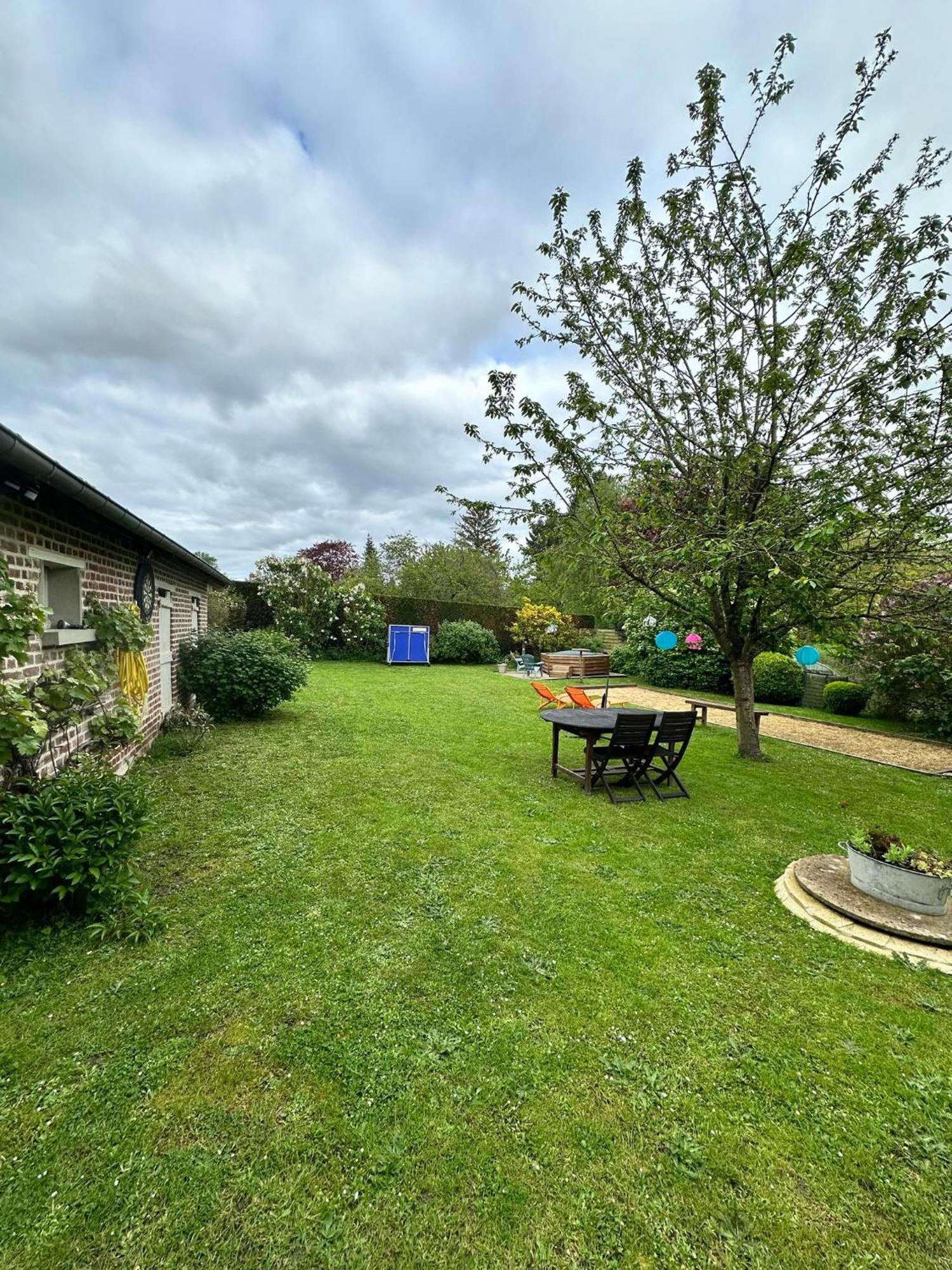 Gite Cosy Green Chevincourt Kültér fotó